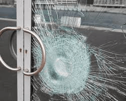 Safety glass: Tempered vs Laminated