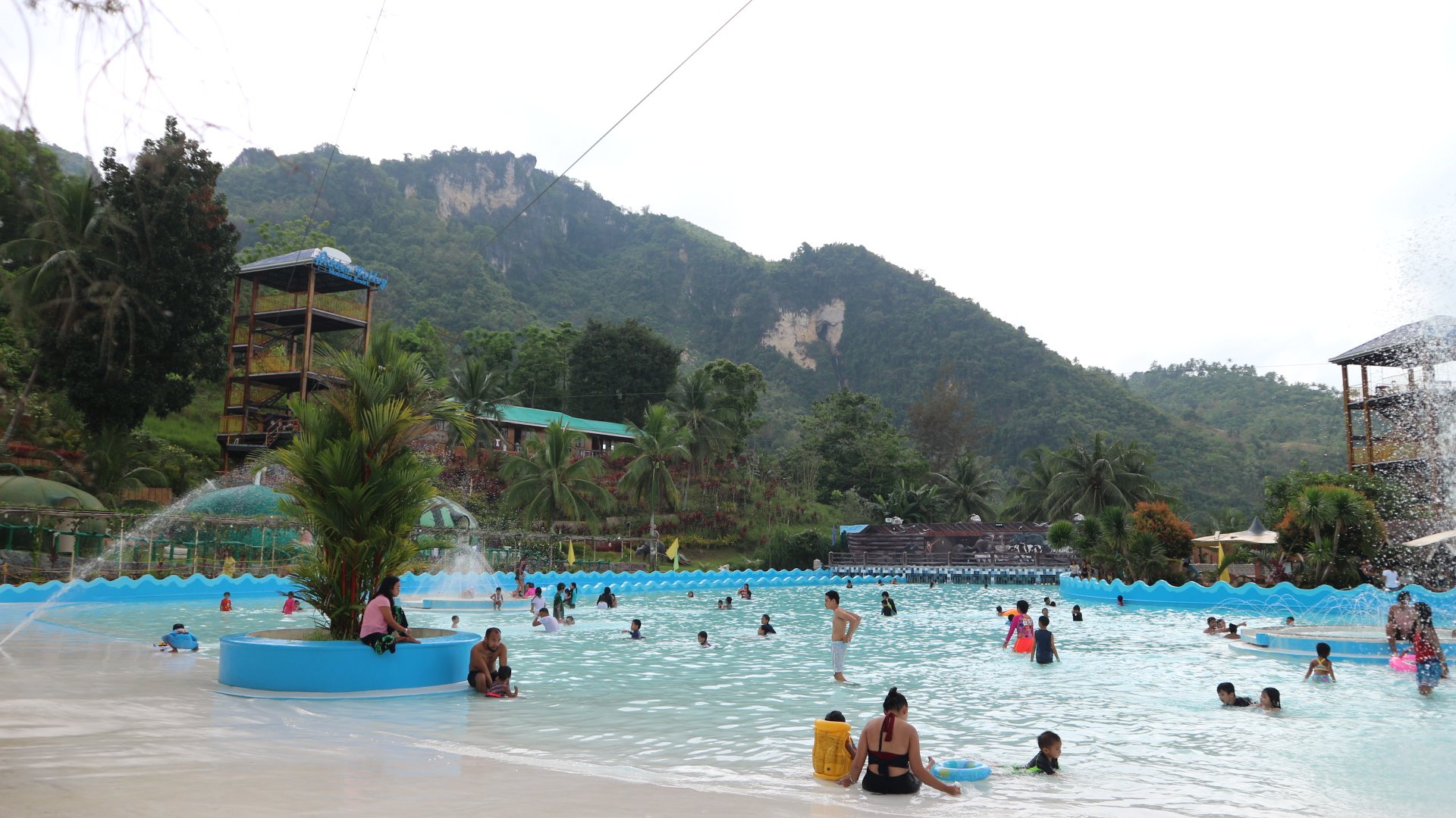 Hidden Valley Mountain, Wave Pool & Resort in Pinamungajan