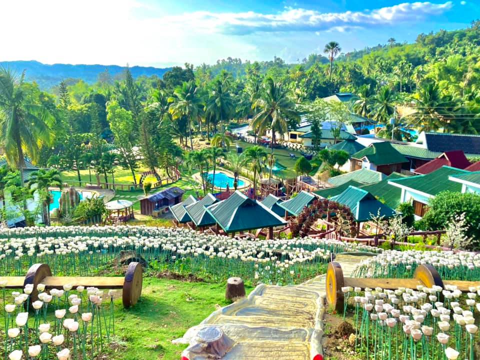 Hidden Valley Mountain, Wave Pool & Resort in Pinamungajan