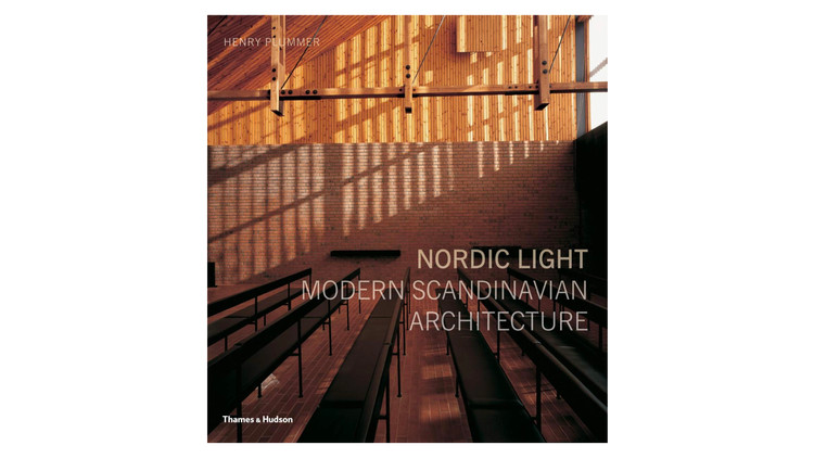 Nordic Light: Modern Scandinavian Architecture / Henry Plummer.  Imagem via Amazon