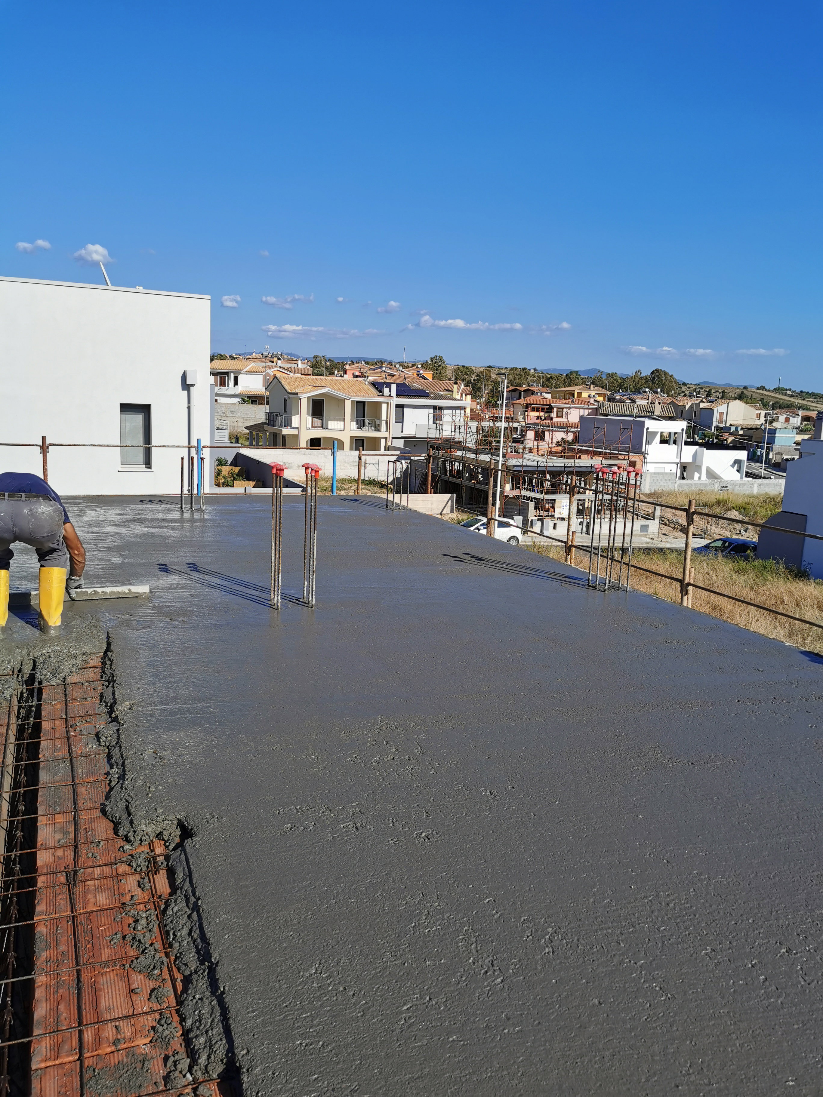 CONSTRUCTION OF A SINGLE-FAMILY BUILDING (Work in progress)