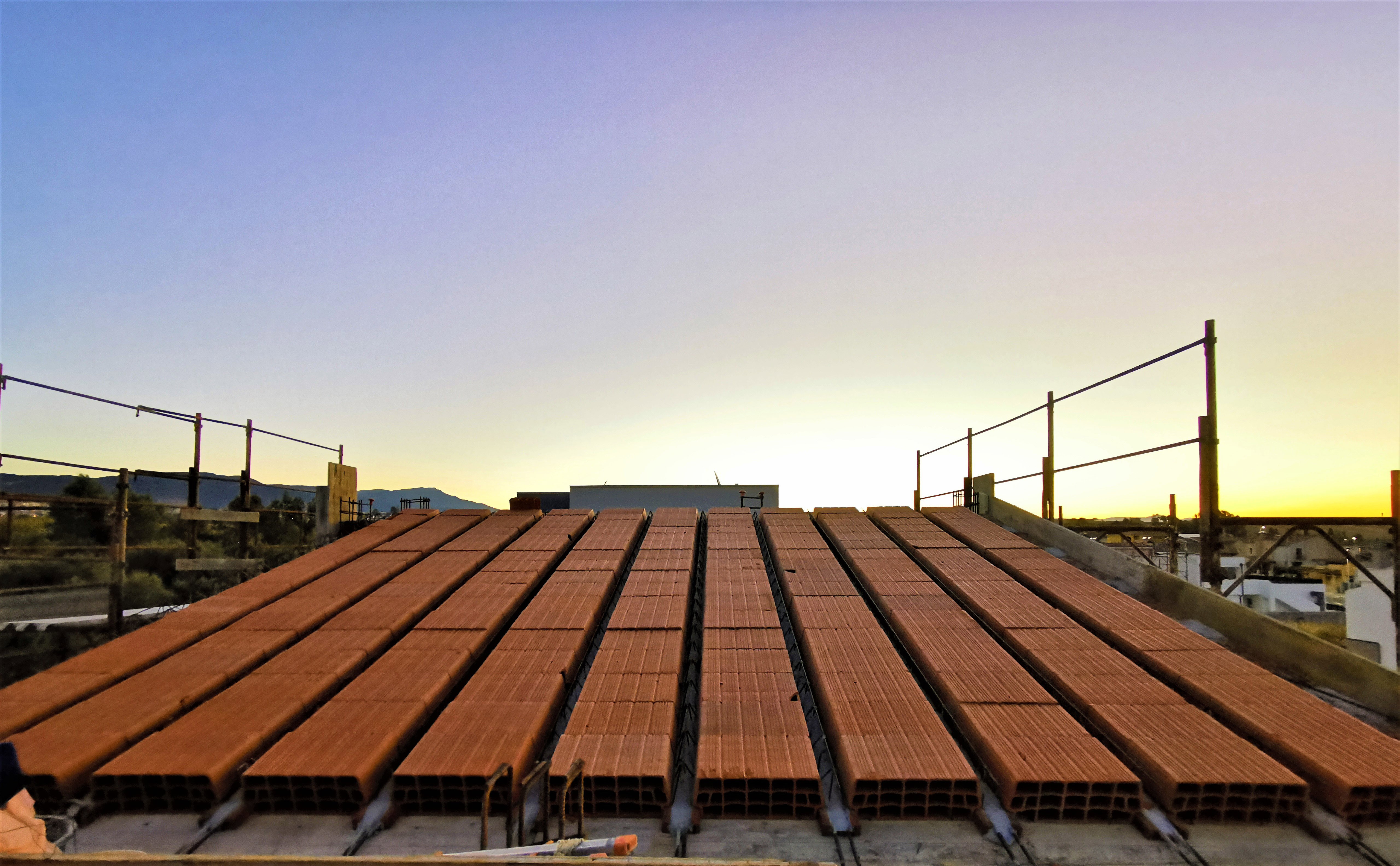 CONSTRUCTION OF A SINGLE-FAMILY BUILDING (Work in progress)