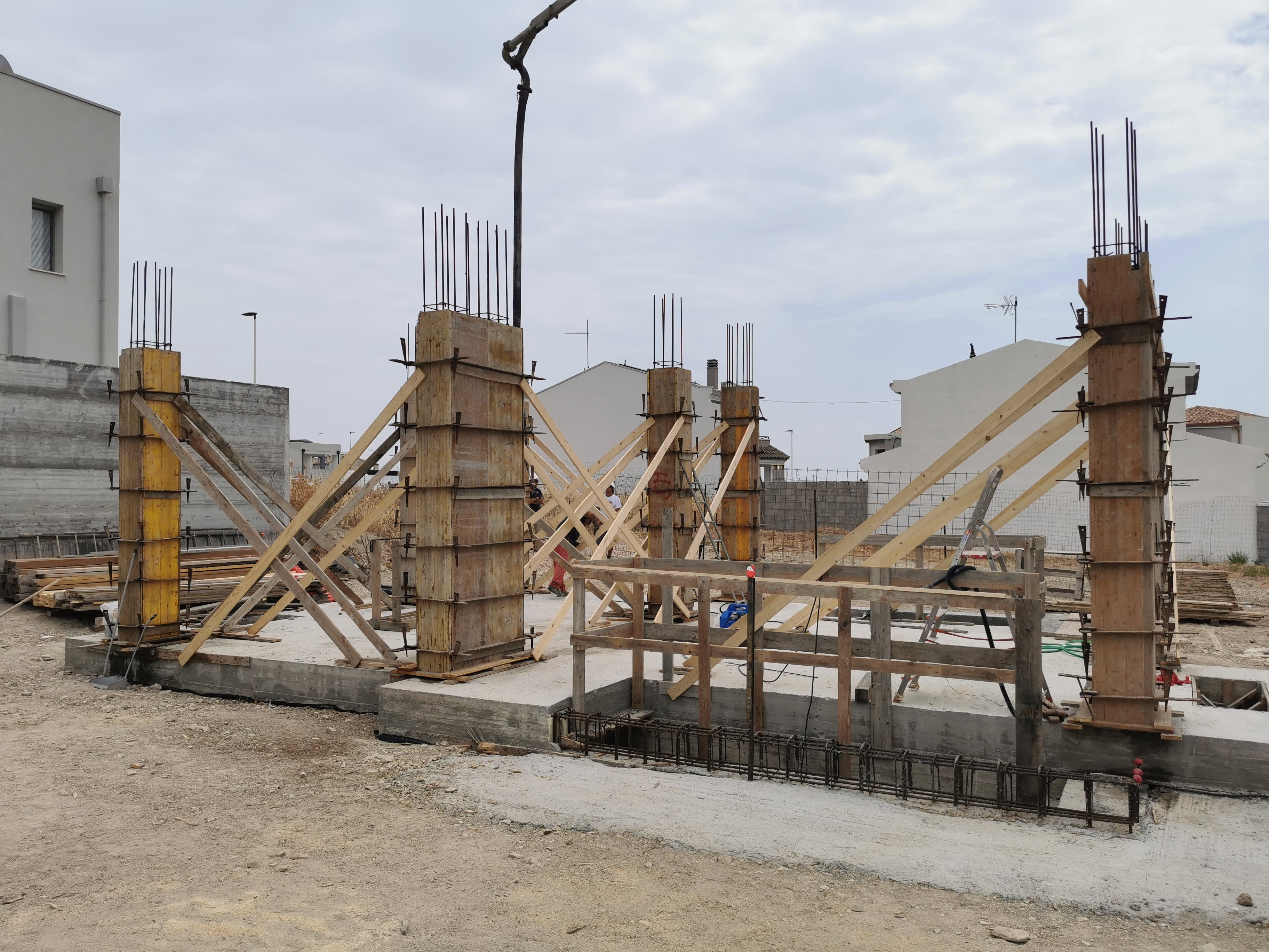 CONSTRUCTION OF A SINGLE-FAMILY BUILDING (Work in progress)