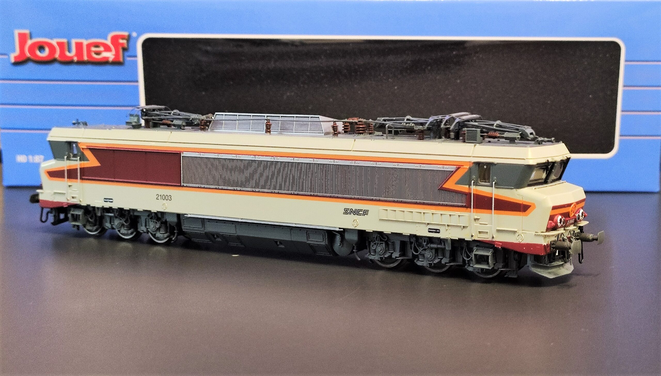 571410_7