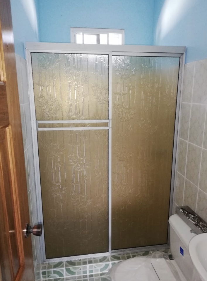 PUERTAS Y VENTANAS - MATERIALES Y FERRETERIA BOCAS DEL TORO