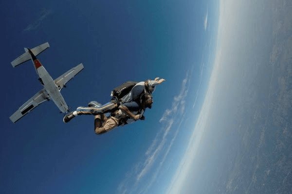 skydive-tecumseh-photo-2.jpg