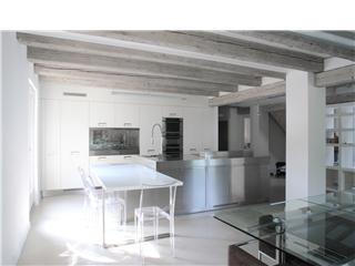 מטבחים לבנים