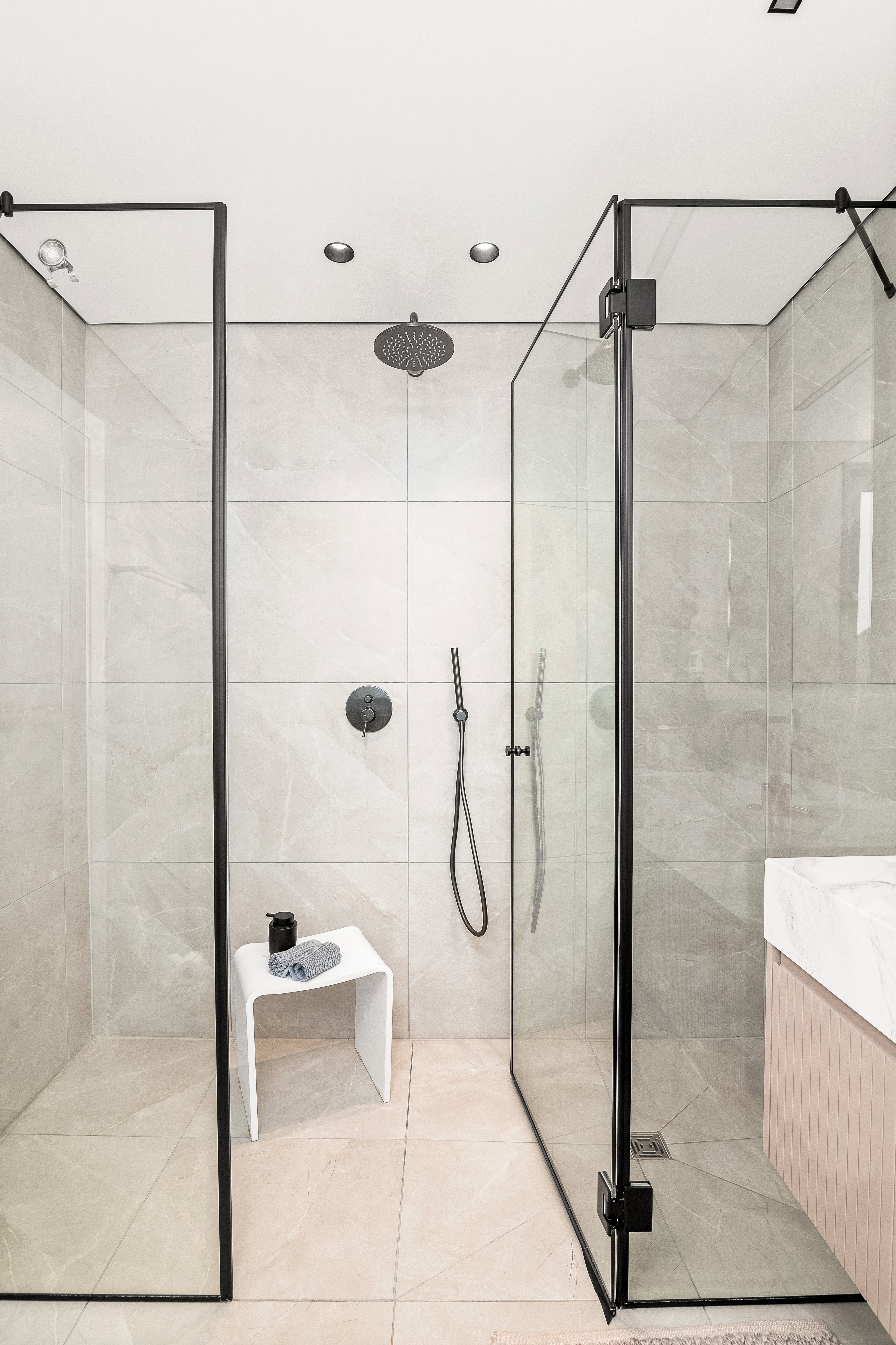 חדרי רחצה מודרניים