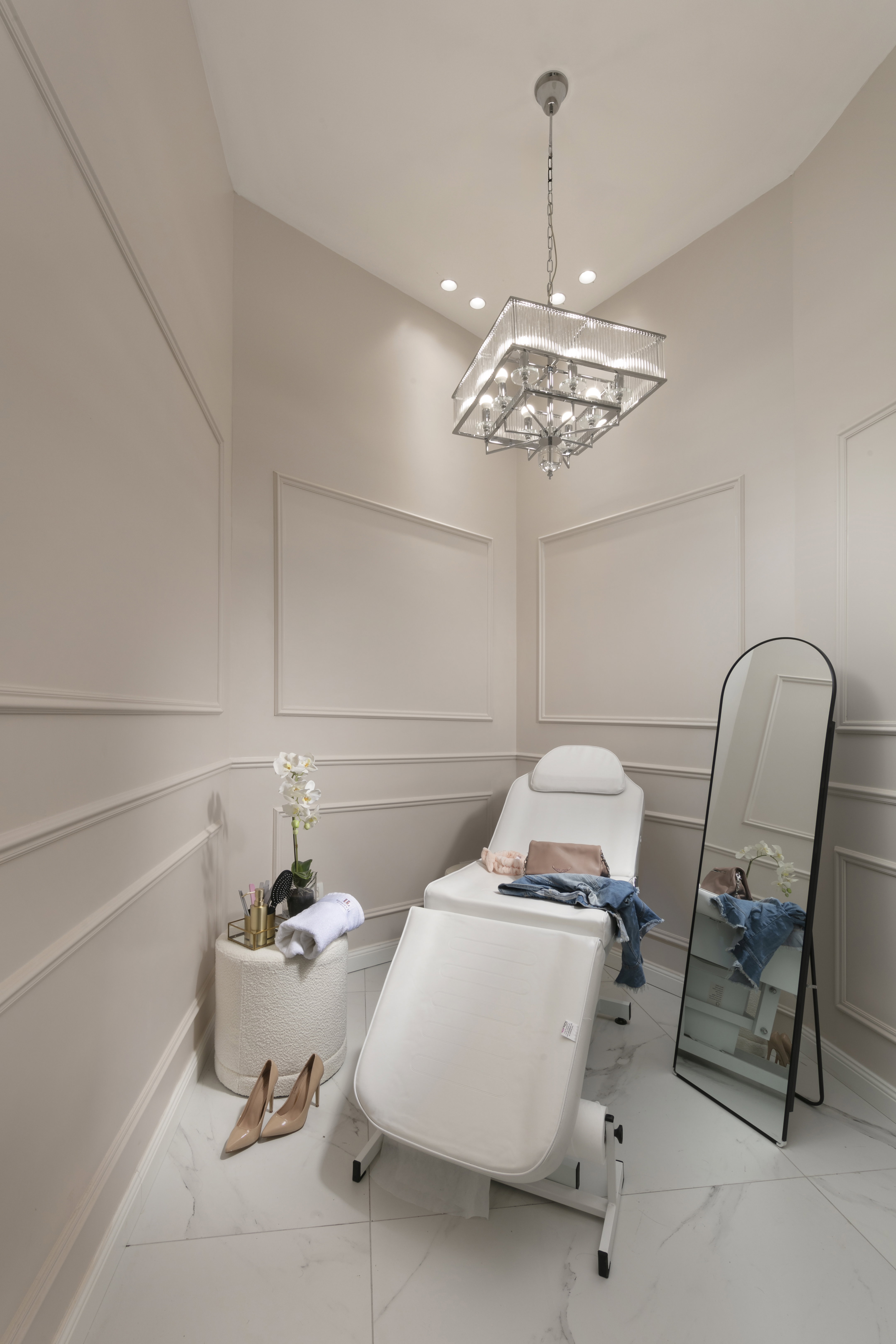 Aesthetic clinic design