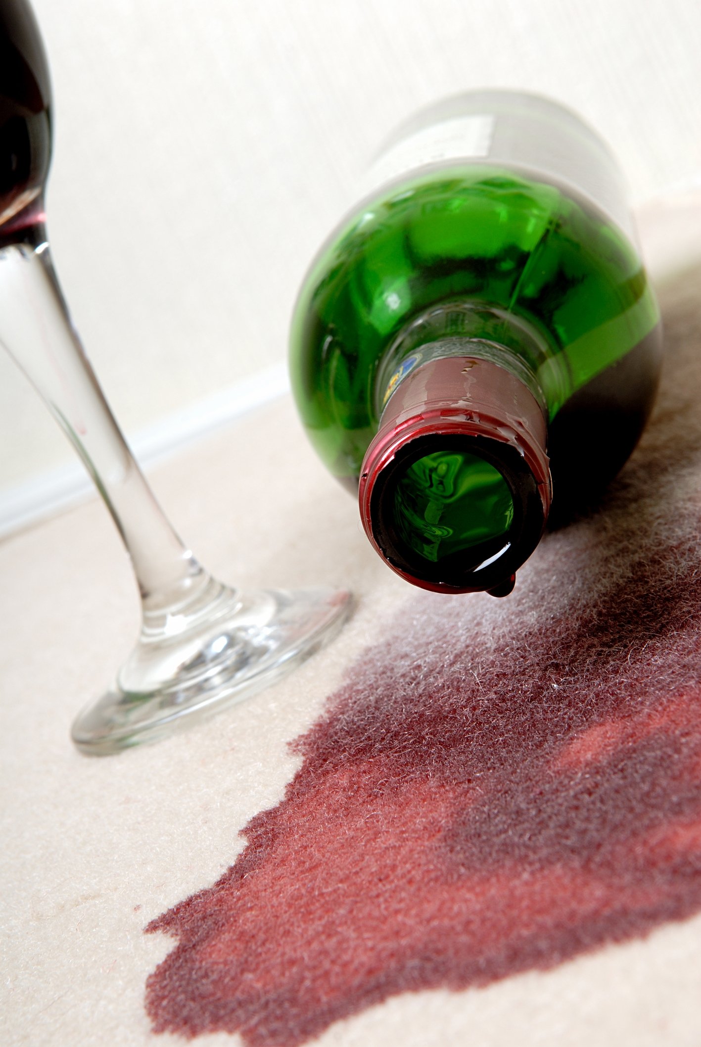 Removing Red Wine Stains From Your Carpets Eco Dri Carpet Upholstery Cleaning