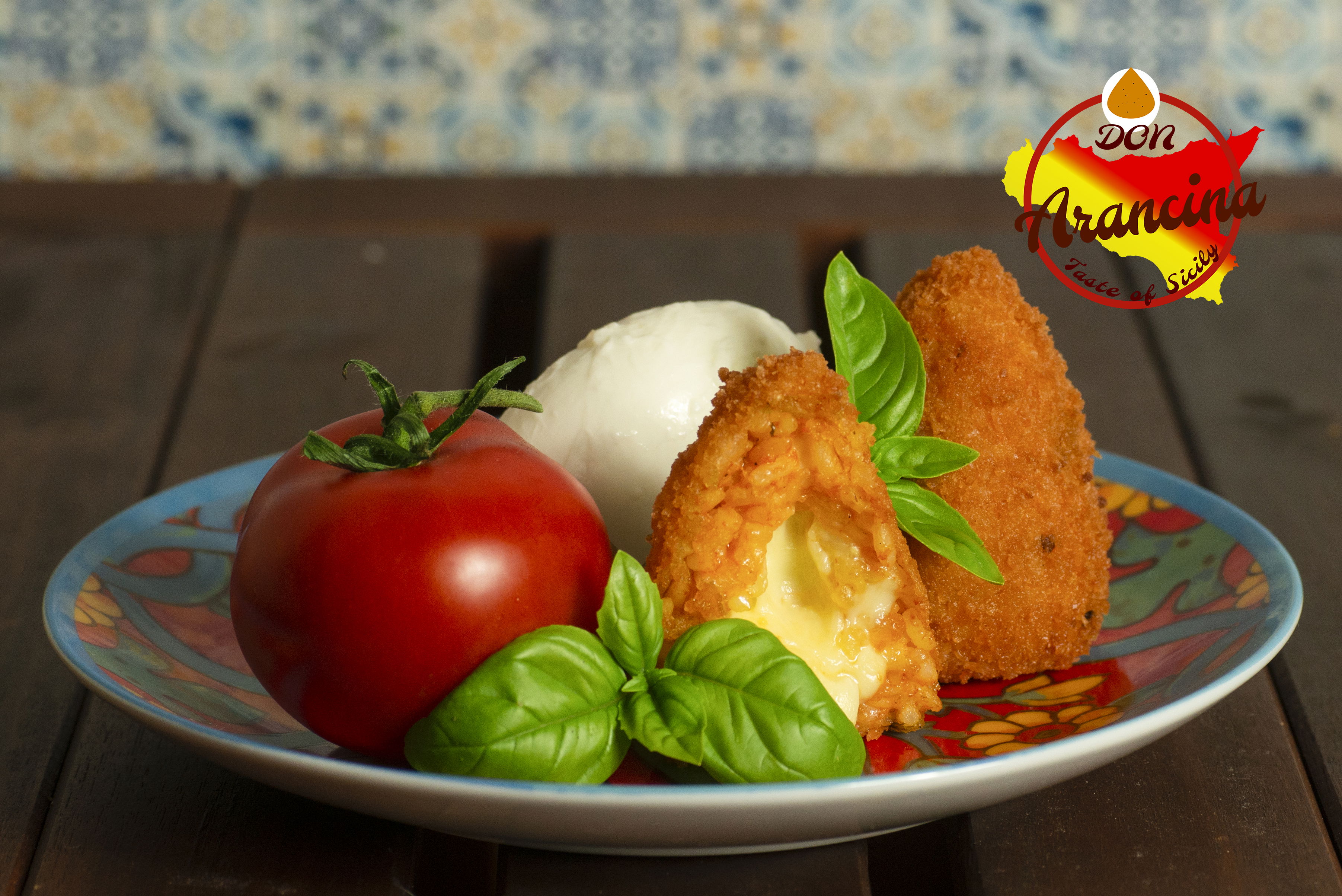 ARANCINA POMODORO E MOZZARELLA