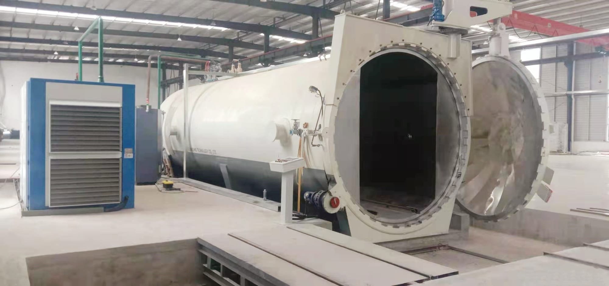 Figure 6 LIJIANG Glass Automatic Laminated Glass Autoclave Equipment