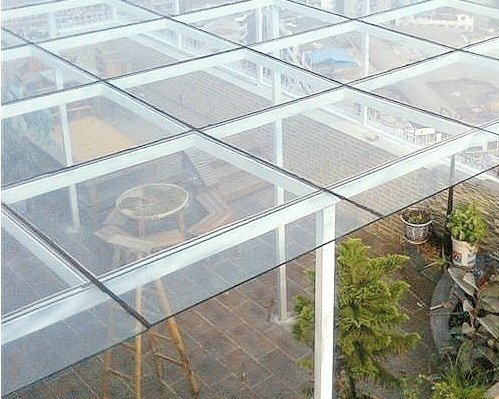 Figure 2 The practical application of tempered laminated glass 1