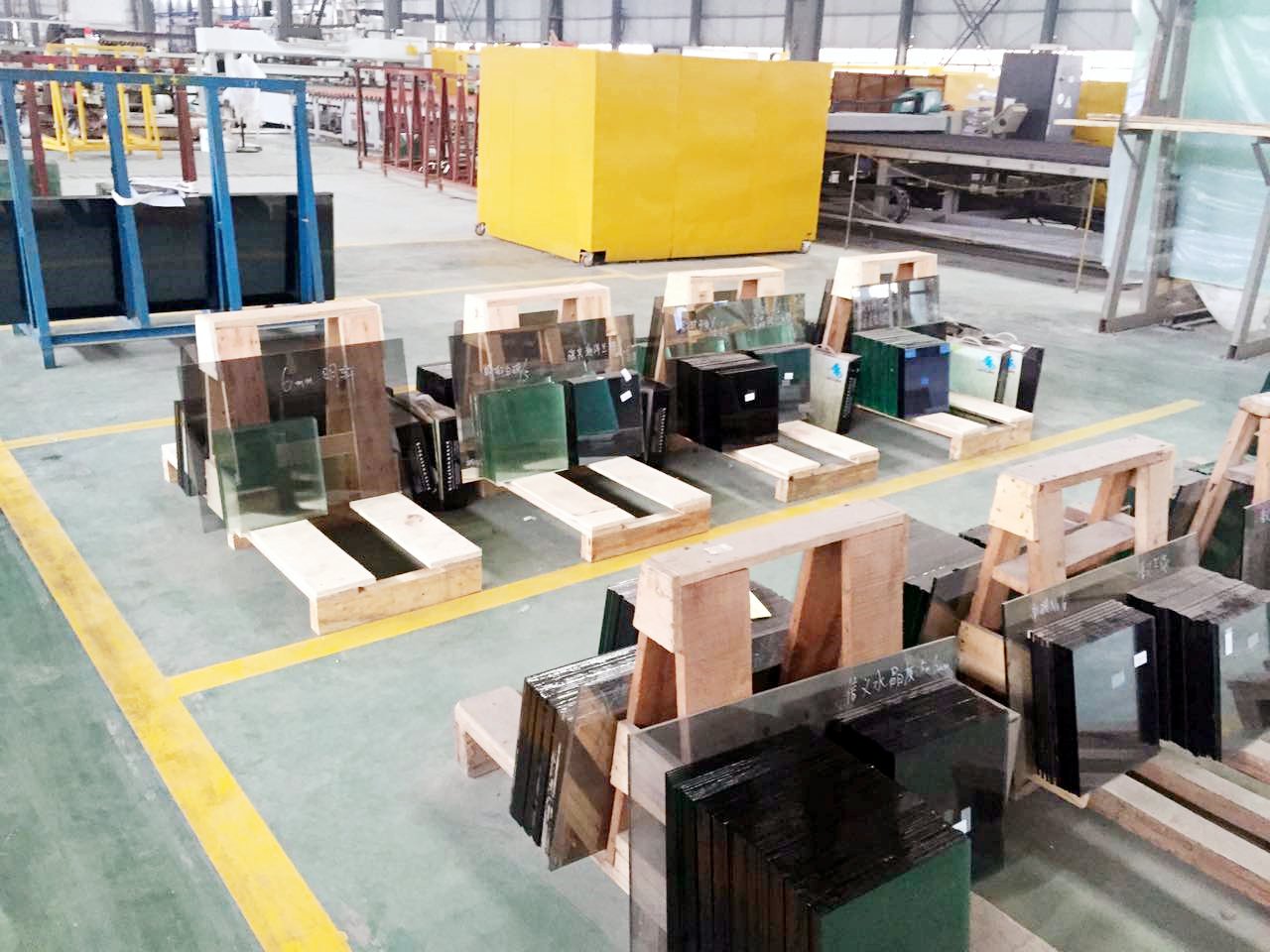  The China's domestic processing factory exclusively for glass curtain wall export 2