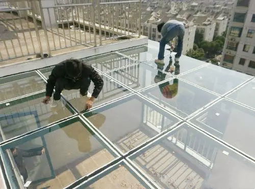 Figure 2 The application of build wall Tempered insulating glass 1