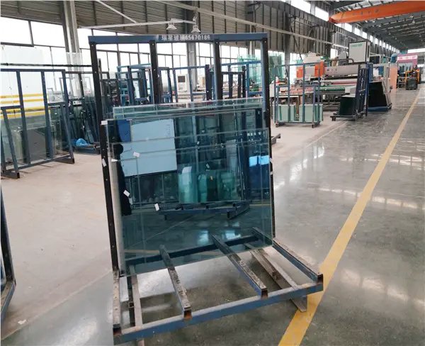 Figure 3 The production and application of insulating glass from around the world