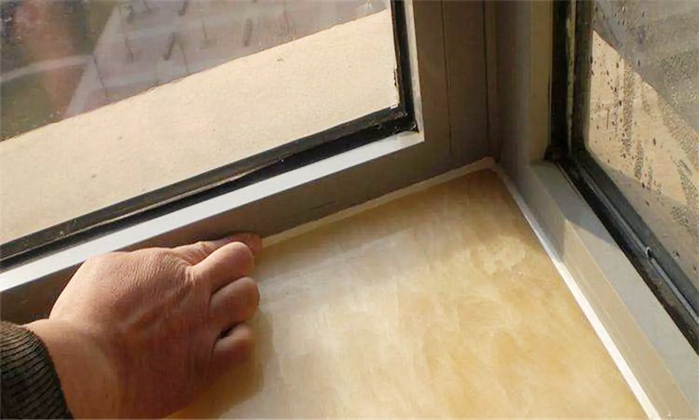 Figure 2 The deep curing of insulated glass sealant glue