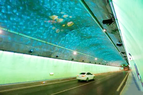 Figure 12 The undersea tunnel application of SGP laminated glass