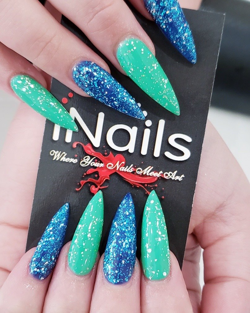 The Pros And Cons Of Gel And Acrylic Nail Extensions - Which Is