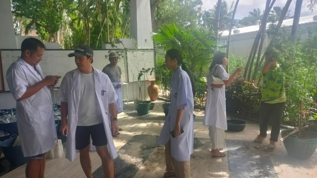 Visit from a group of tourists 20/08/22