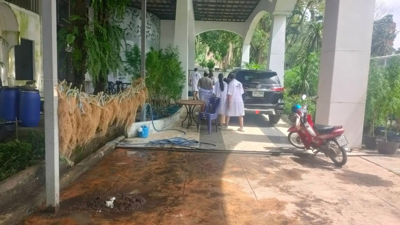 Visit from a group of tourists 20/08/22