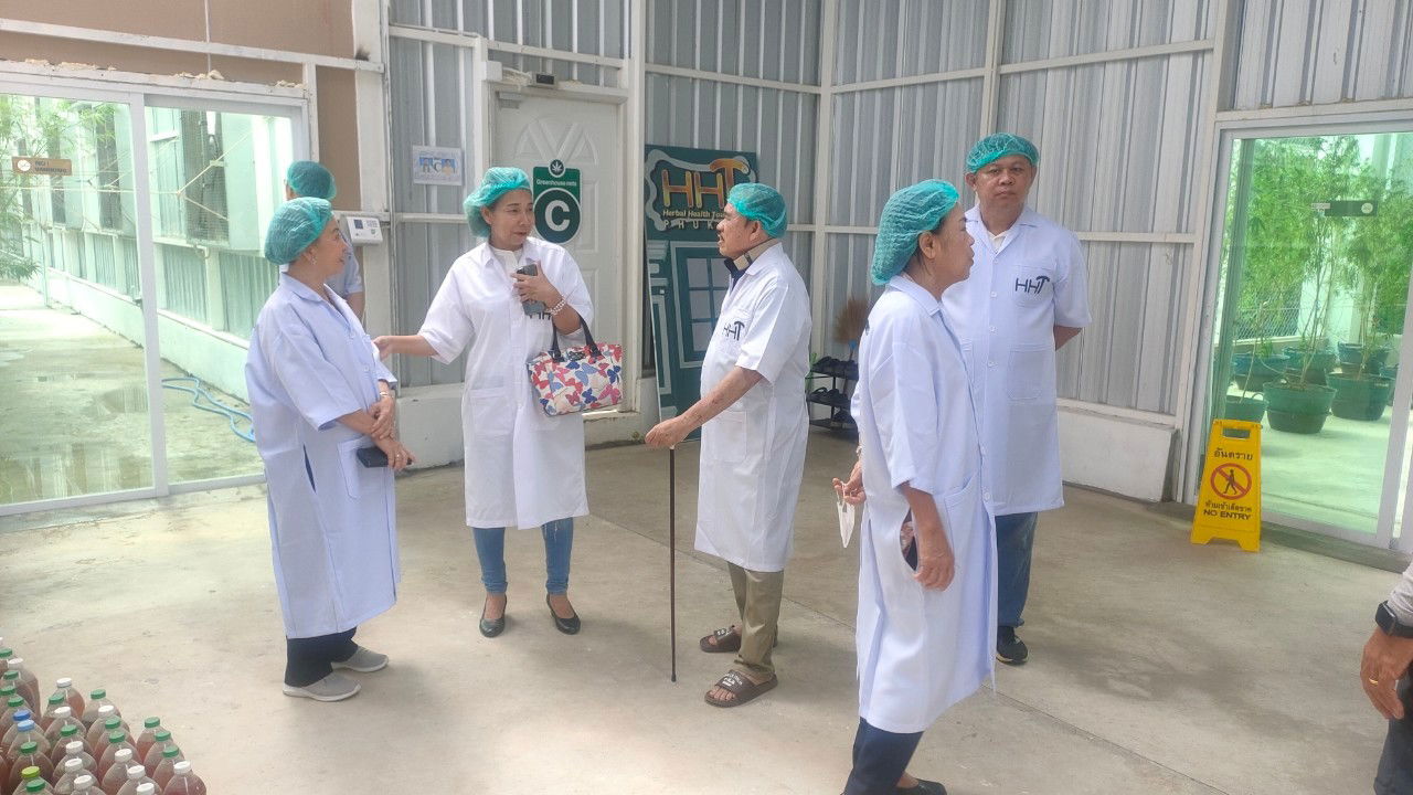 Farm visit from a Phuket hotel business owner