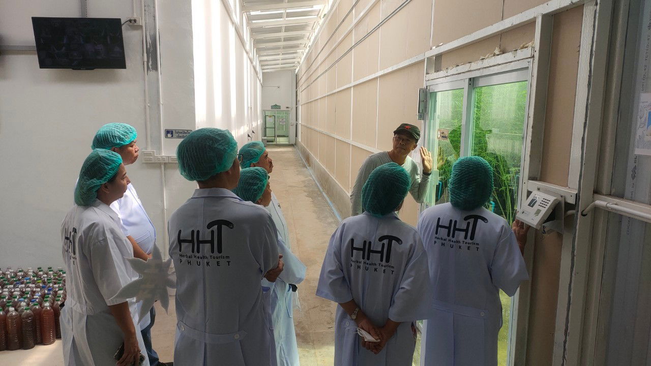 Farm visit from a Phuket hotel business owner