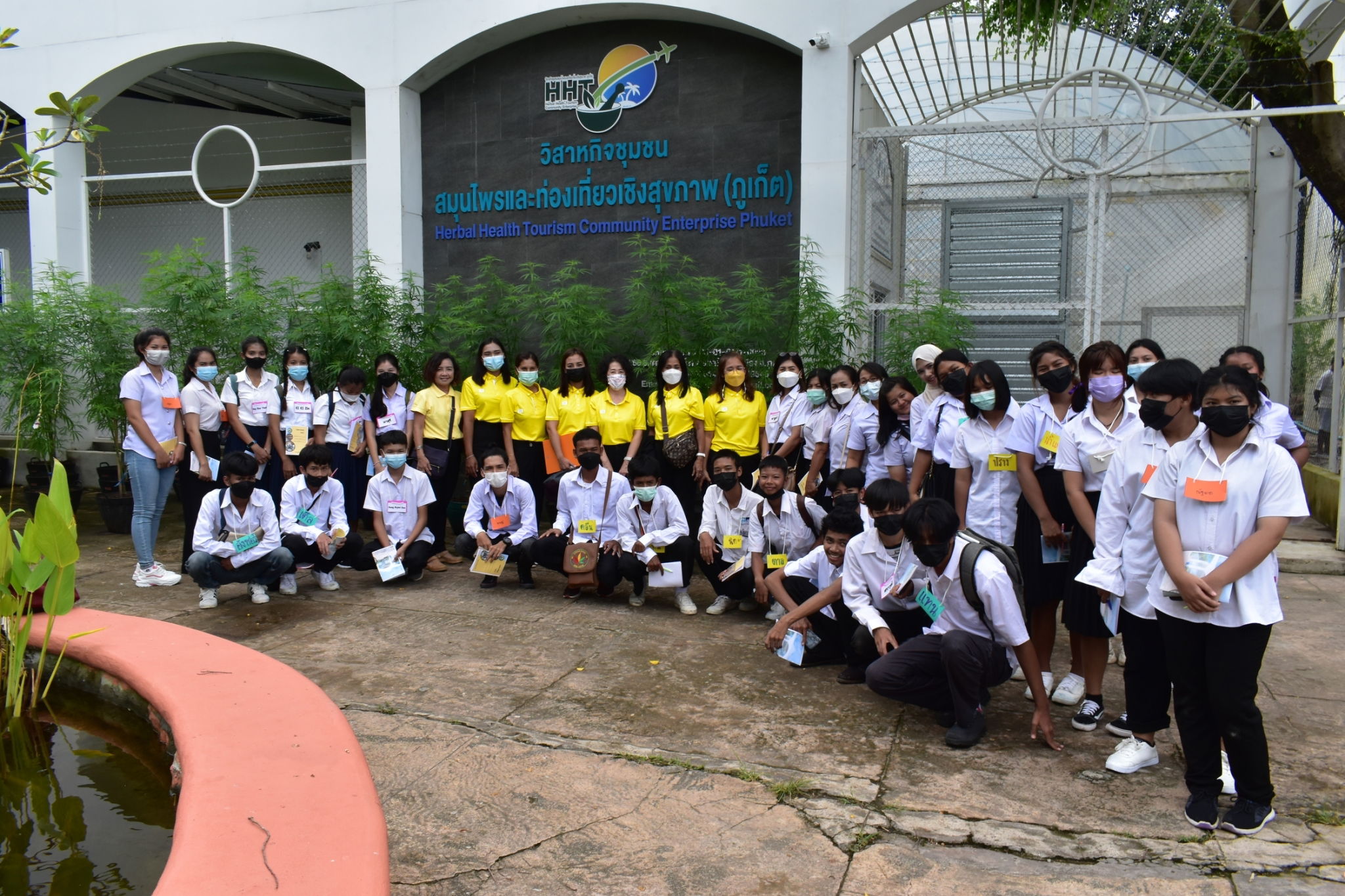farm visit from a group of students and teachers of Non-Formal Education, Takua Pa District