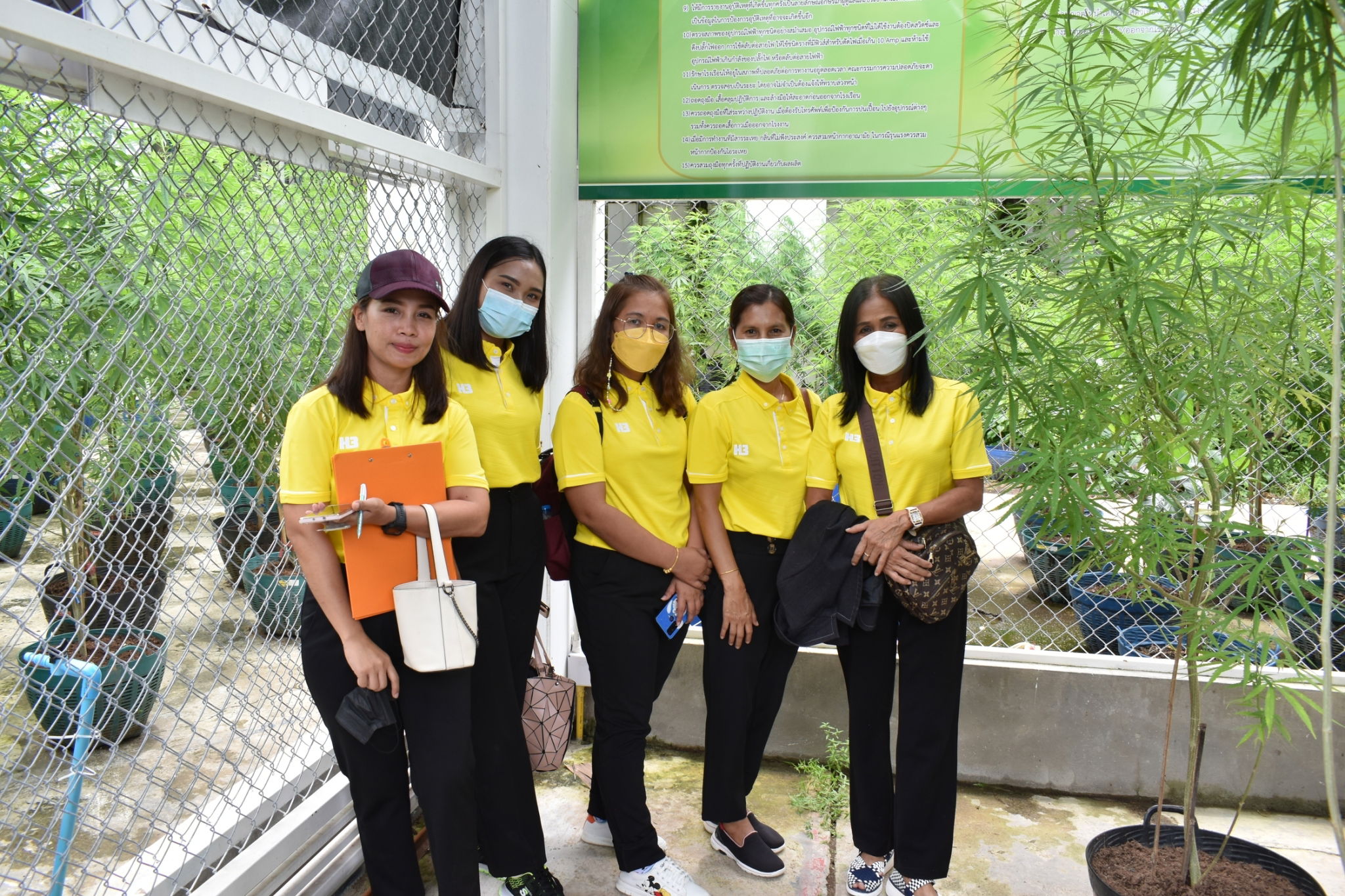 farm visit from a group of students and teachers of Non-Formal Education, Takua Pa District