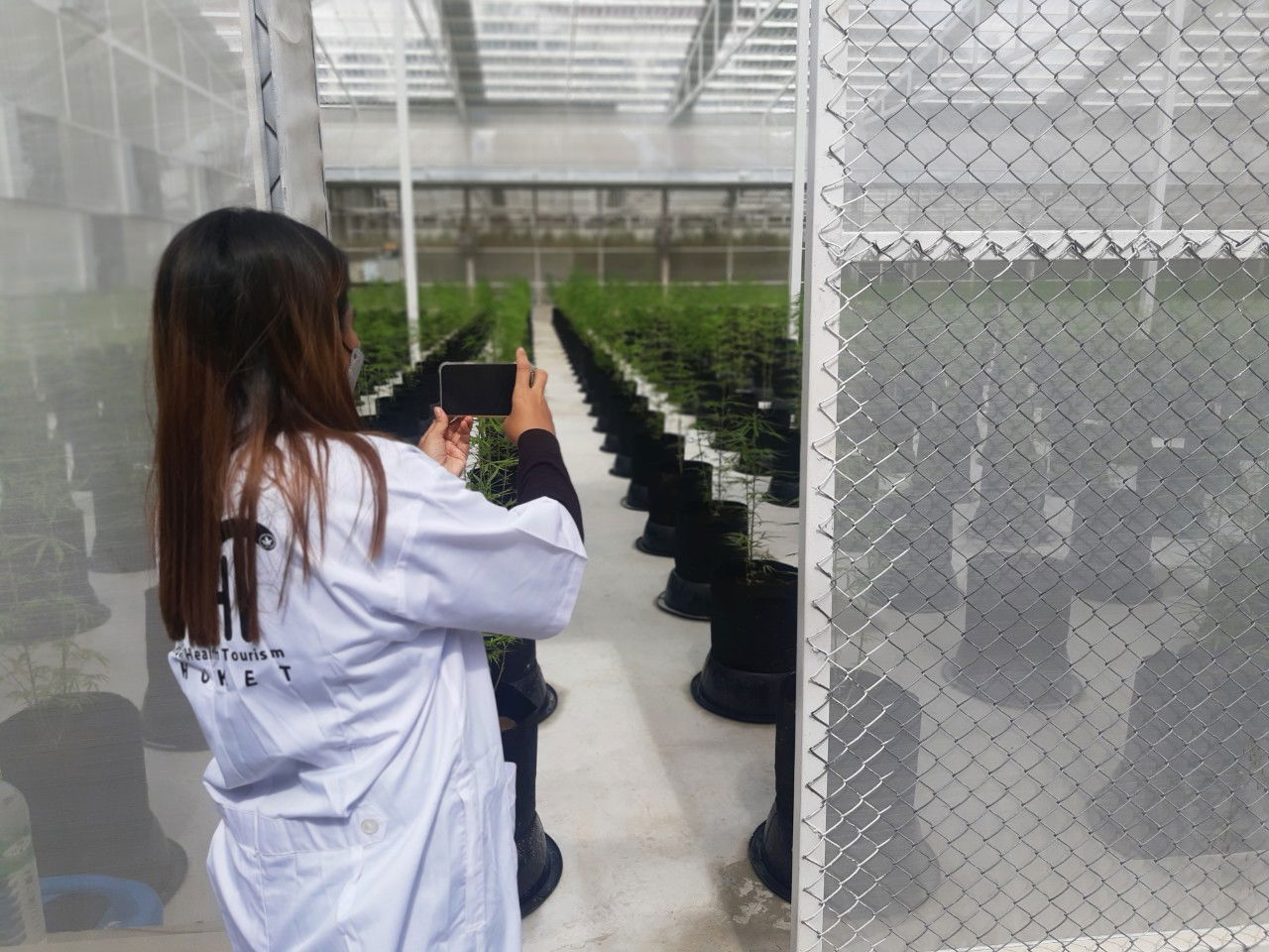 farm visit from tourists