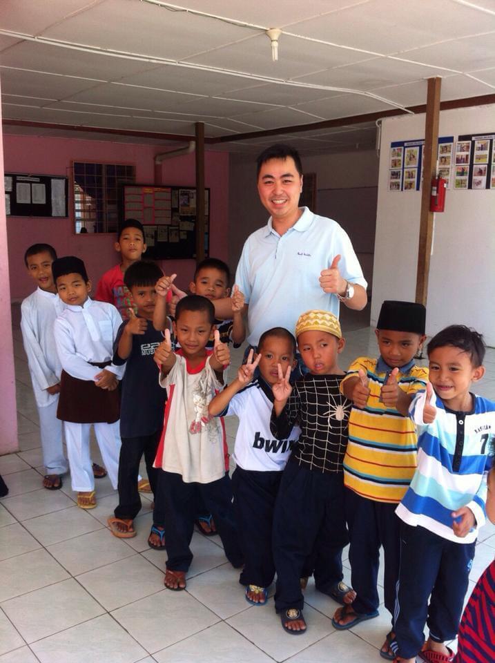 Donate Face Mask and Necessities：Helping low-income families by donating disposable face mask and necessities