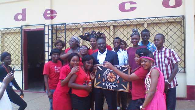 Dr. KADANDJI, direkteur van die Katholieke Universiteitsinstituut van Saint Jerome