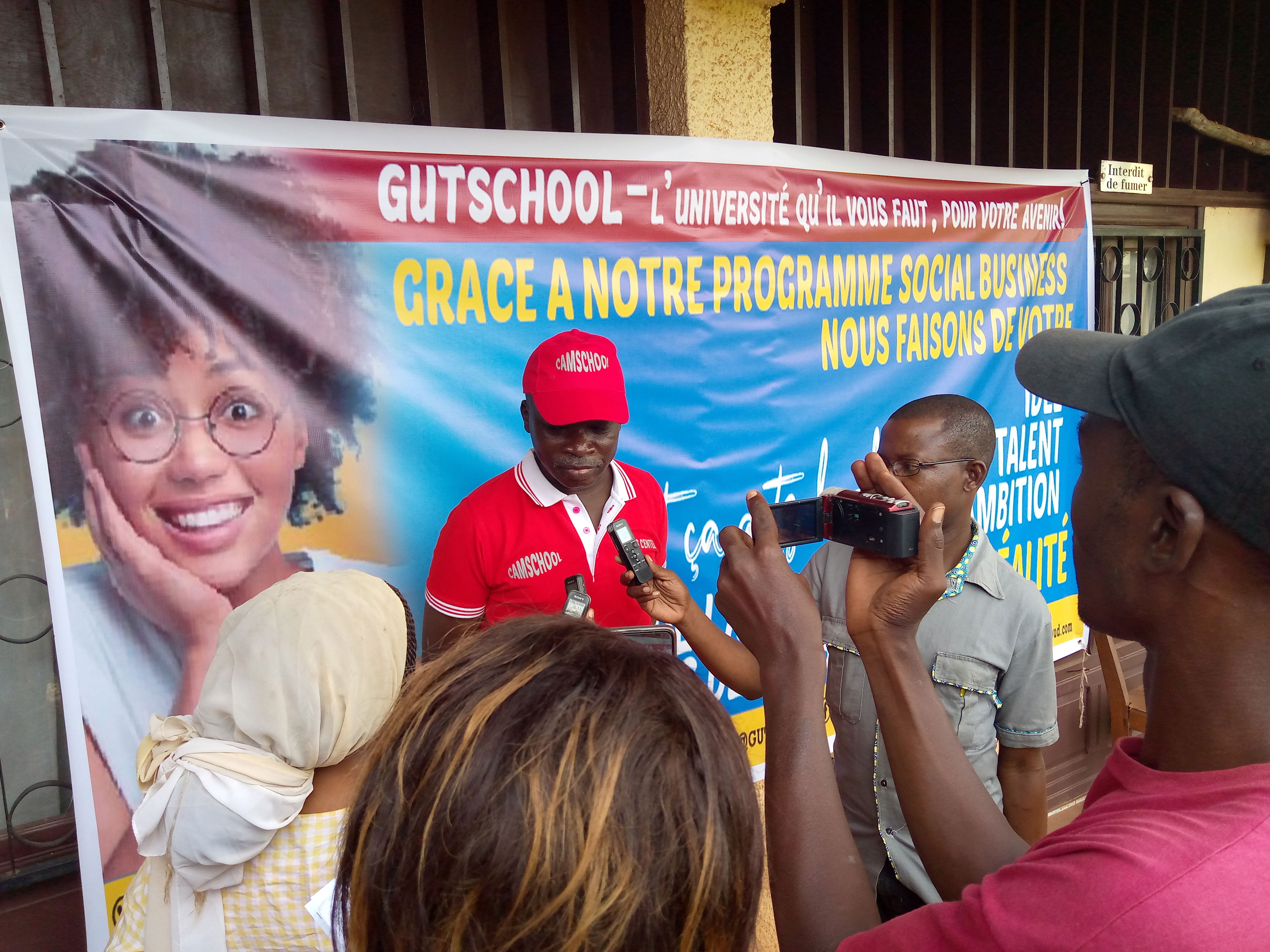 Perskonferensie op Saterdag 02 Oktober 2021 by Camschool oor die vennootskap wat met die Yunus -sentrum onderteken is