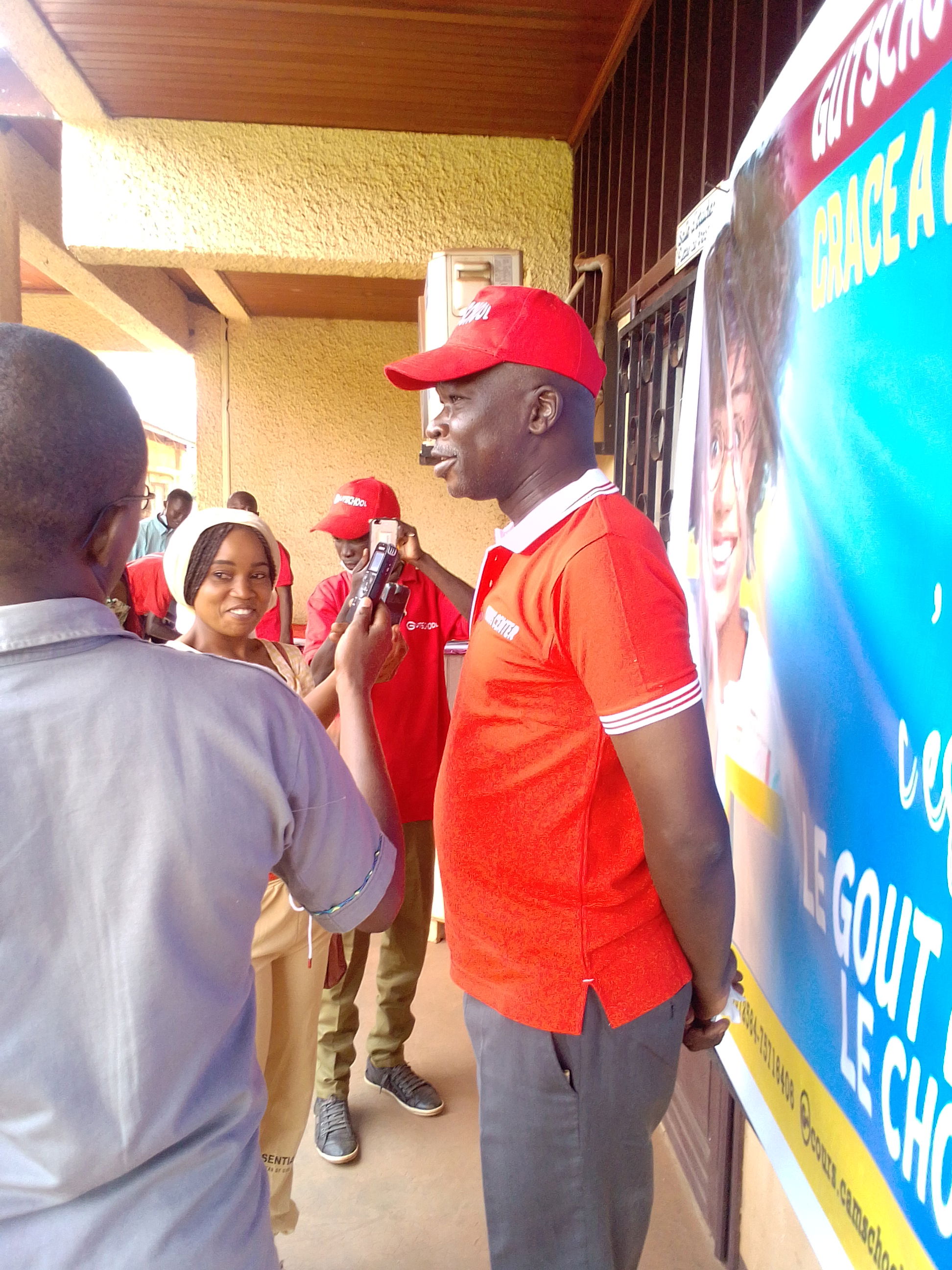 Perskonferensie op Saterdag 02 Oktober 2021 by Camschool oor die vennootskap wat met die Yunus -sentrum onderteken is