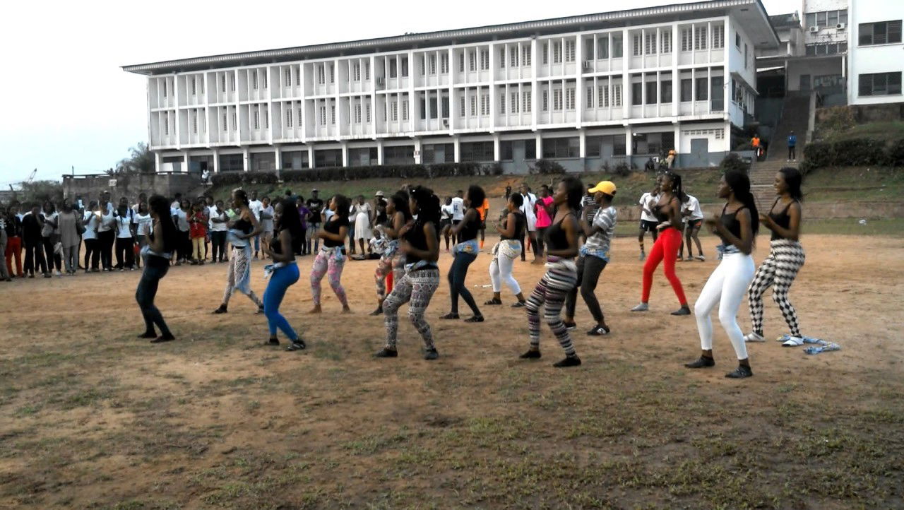 Ongelooflike prestasie van die "Club Danse" van Saint Jérôme de Douala ter geleentheid van die bekendstelling van sosio-kulturele en sportaktiwiteite