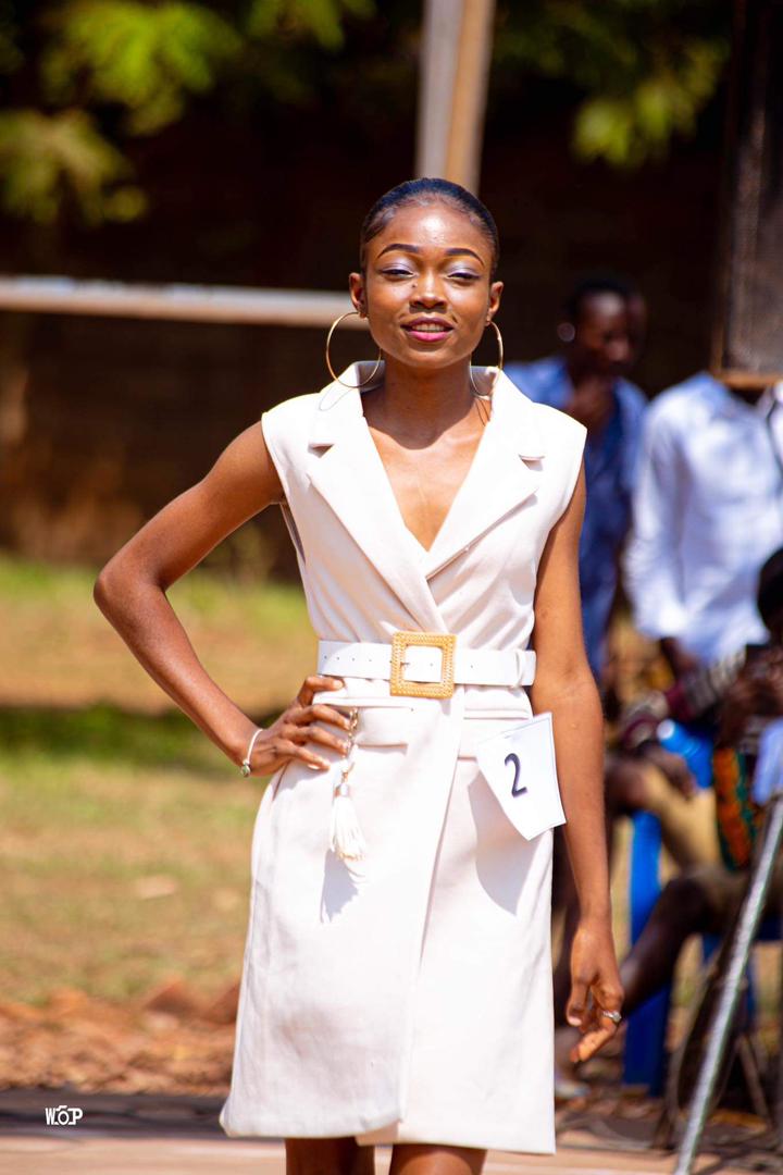 Kandidaat N° 2 - 1ste SLAAG: STADSDRAG