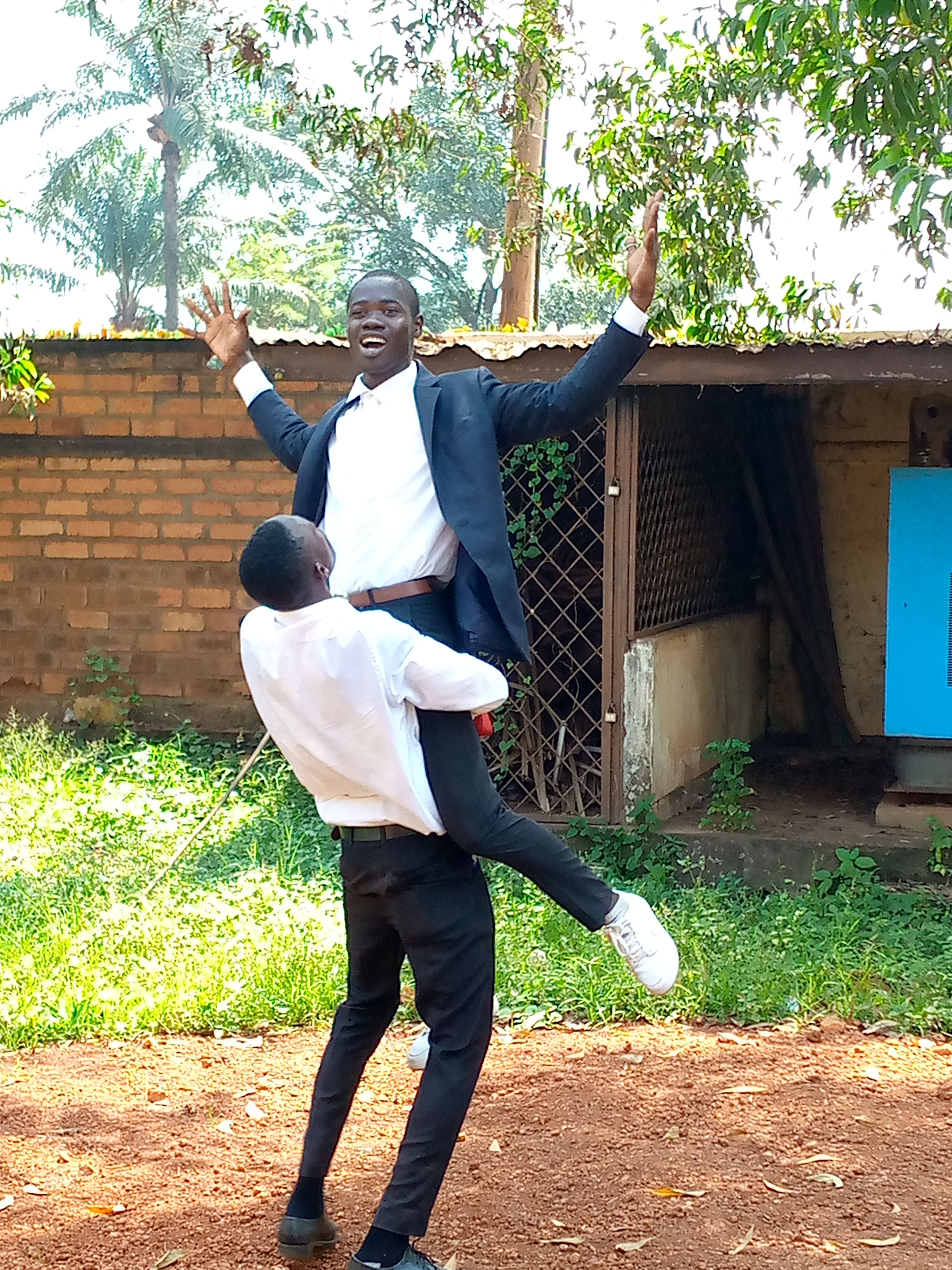 LANK LEWE GUTSKOOL!......