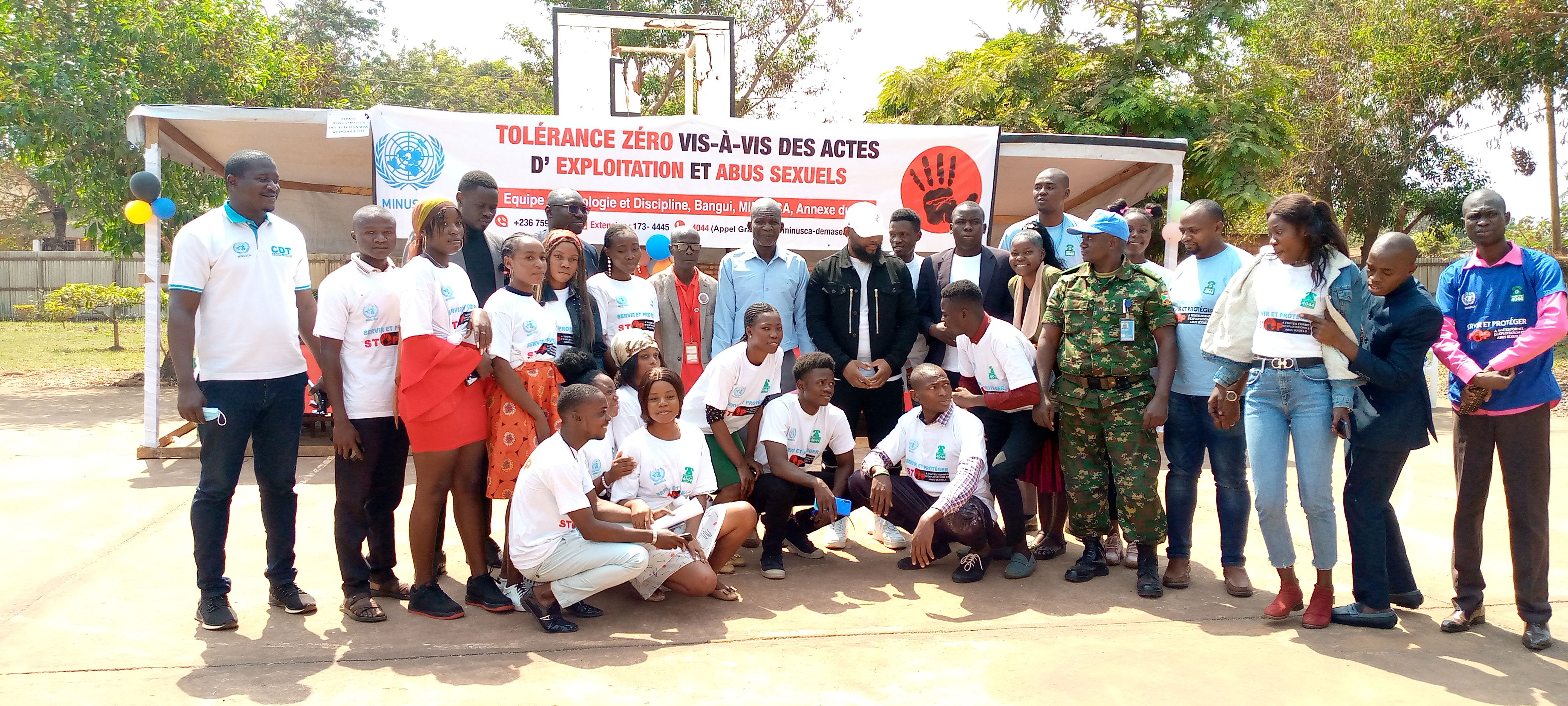 Familiefoto met GUTSCHOOL studente