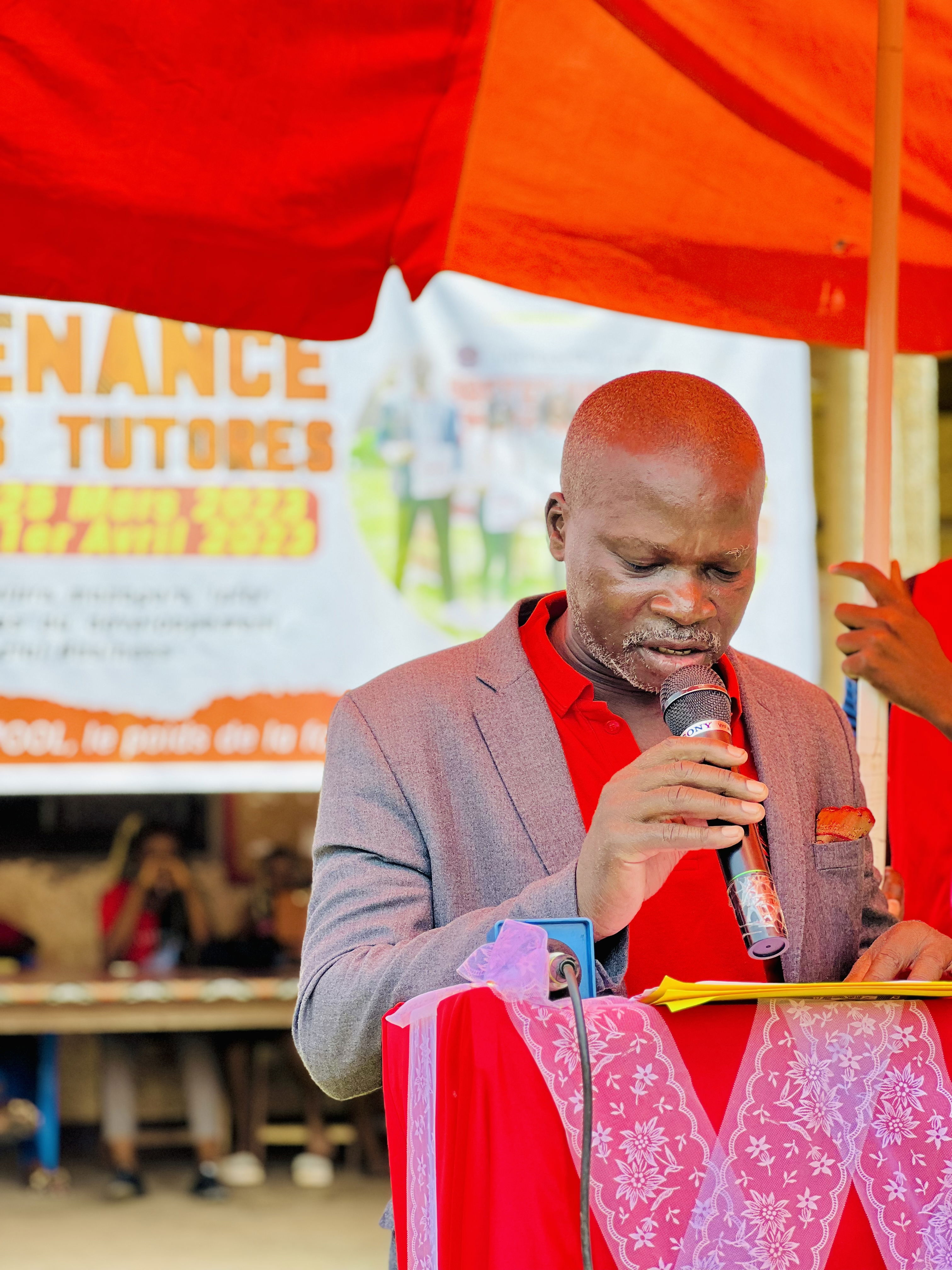 Die Algemene Administrateur van GUTSCHOOL