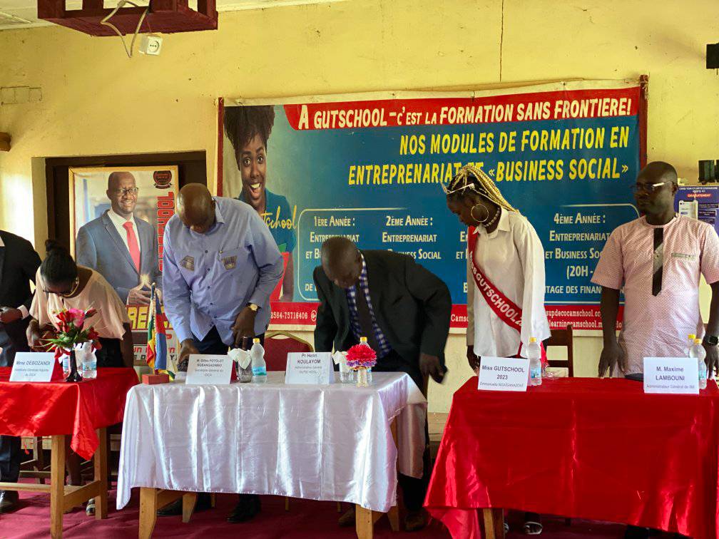 Gutschool wat in #internshipmonth is, wil munt slaan uit al die nodige middele om soveel moontlik #internskappe vir sy studente te vind (8 Junie 2023)