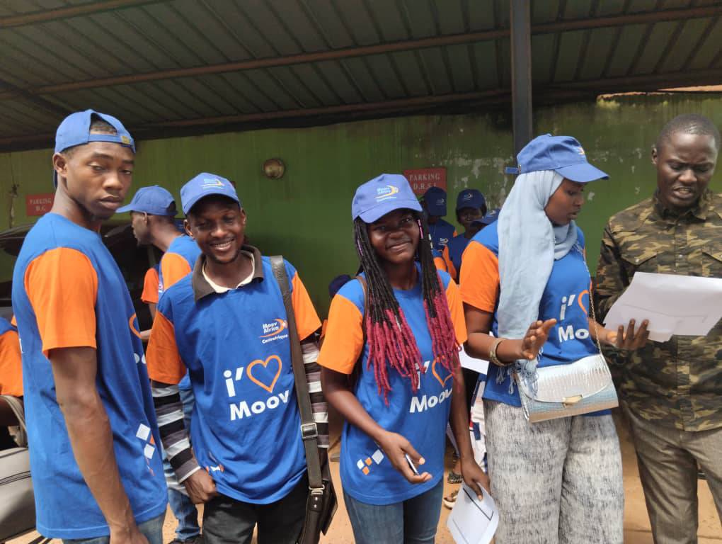 Meer as 150 studente baat by 'n internskap by die maatskappy MoovAfricaCentrafrique (13 Junie 2023)