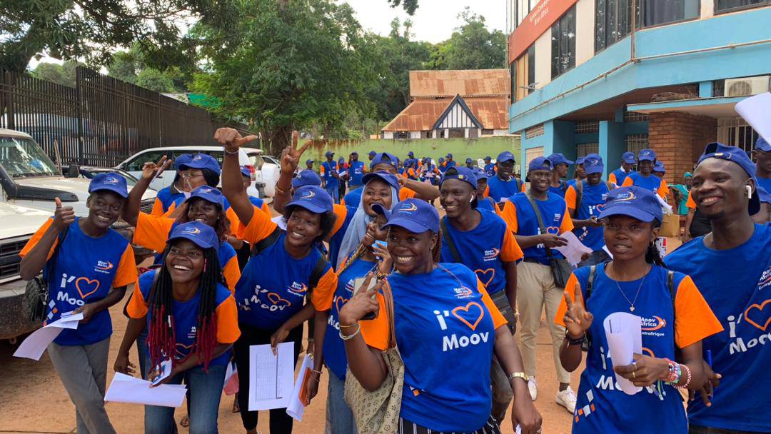 Meer as 150 studente baat by 'n internskap by die maatskappy MoovAfricaCentrafrique (13 Junie 2023)