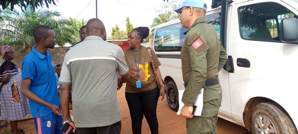 Besoek MUNISCA vir 'n opvoedkundige praatjie oor hierdie kwessie vir studente van die genoemde Instituut.