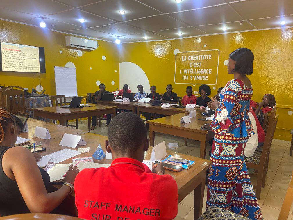 Werk Soek Tegnieke Opleiding Werkswinkel