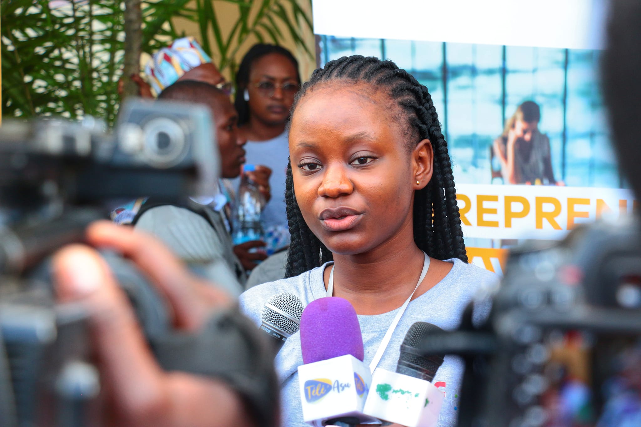 Baie geluk aan ons Jong Sentraal-Afrikaanse student wat Eerste Prys in die tweede uitgawe van die AUF-kompetisie gewen het