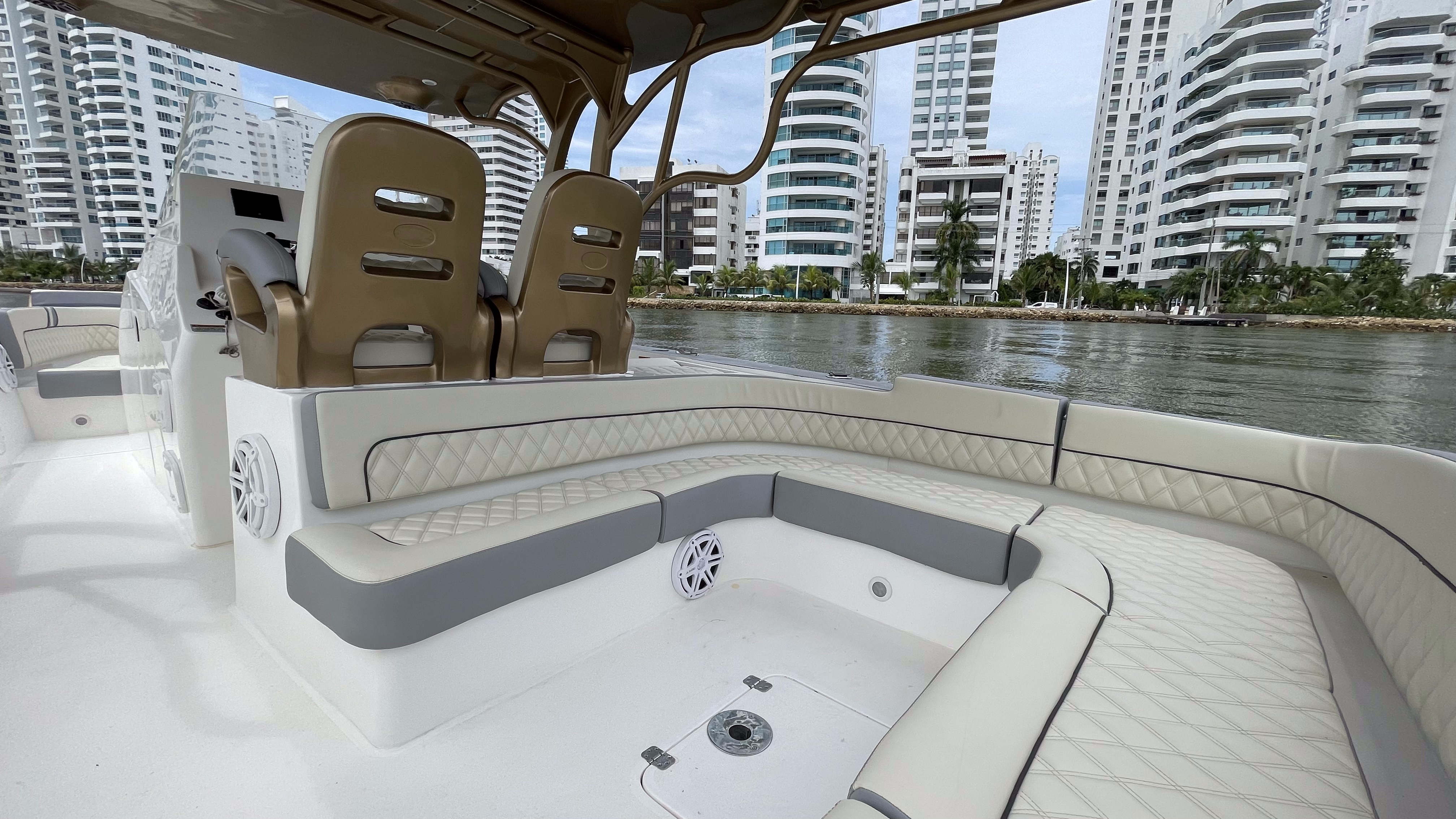 sport boat