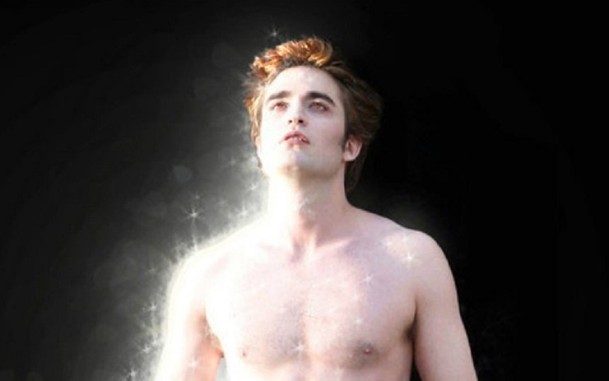 Robert Pattinson as Edward Cullen sparkling in the sun in Twilight