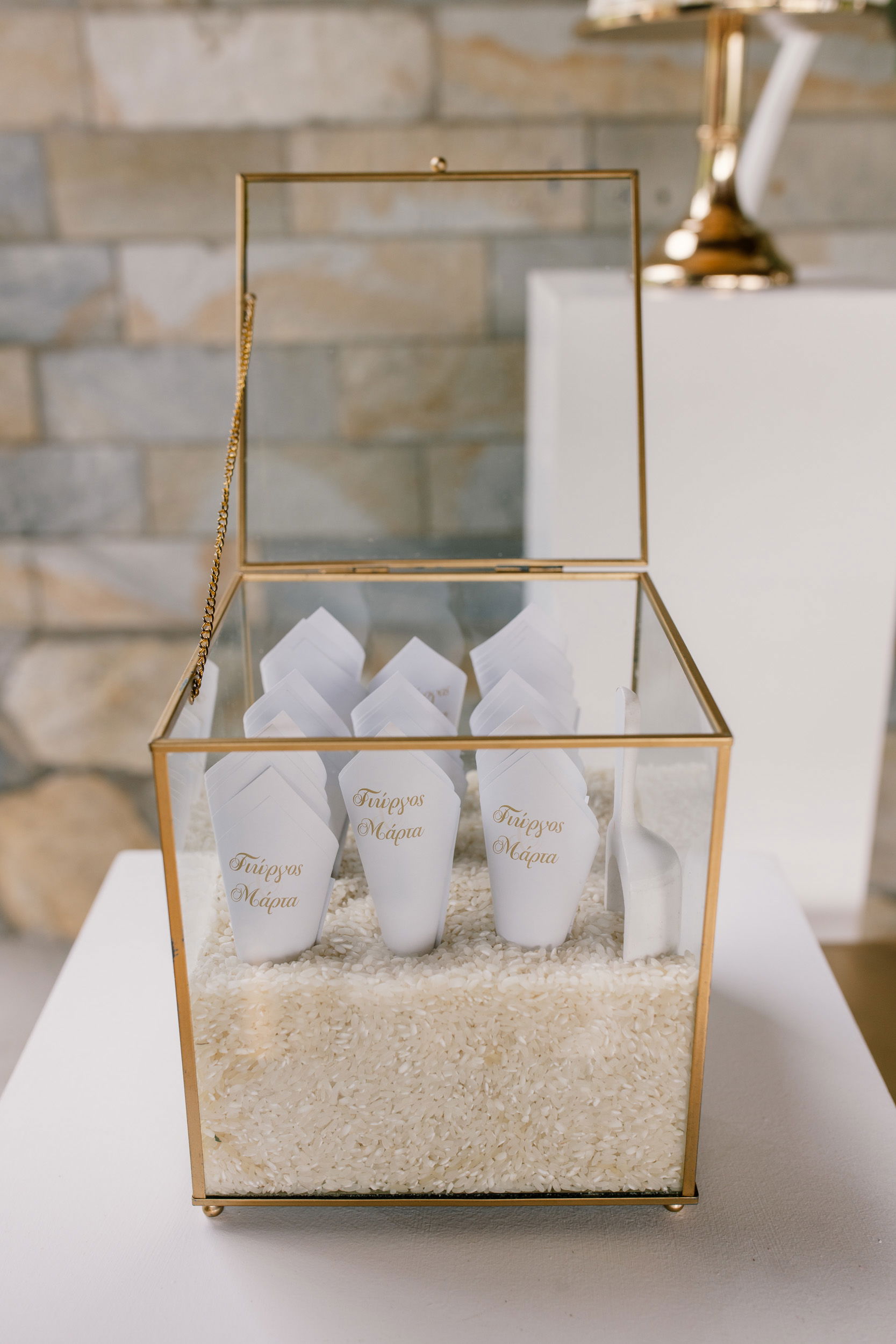 Giorgos & Marta - A Minimalist Love Story