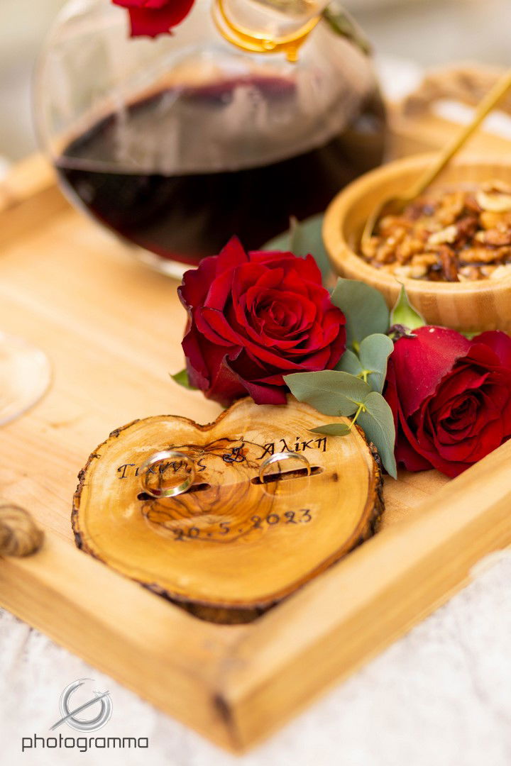 Giannis & ALiki - Red Roses