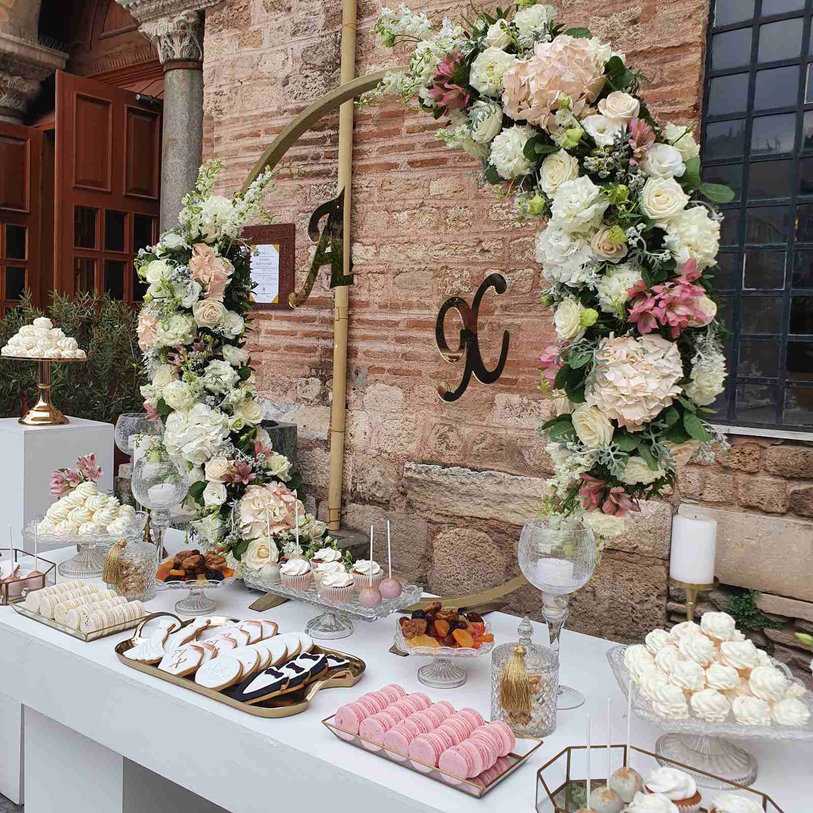 Antonis & Xristina - Blooming Together